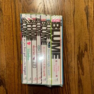 Judy BLOOM box set of eight Classics new with tag in box